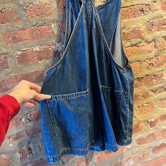 forever 21 overalls / overall shorts - Picture 5 of 7